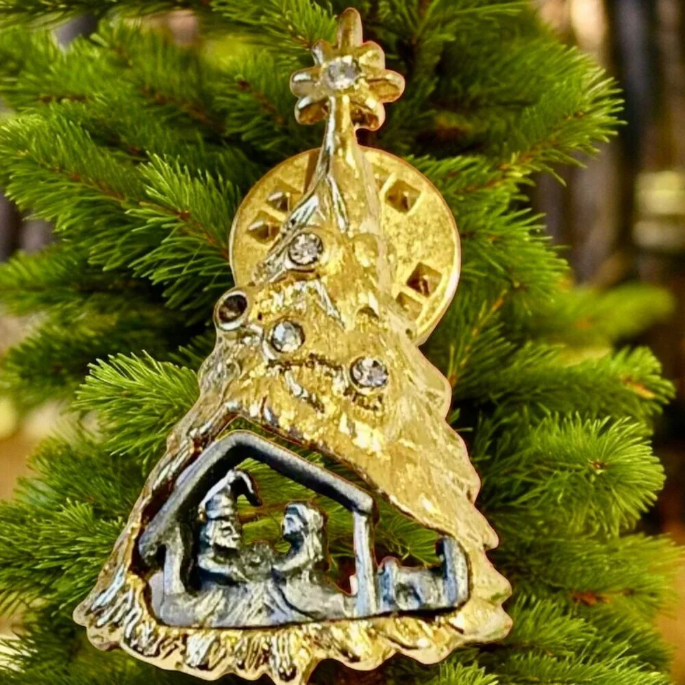 Christmas Tree Pin Tie Tack Brooch Nativity Manger